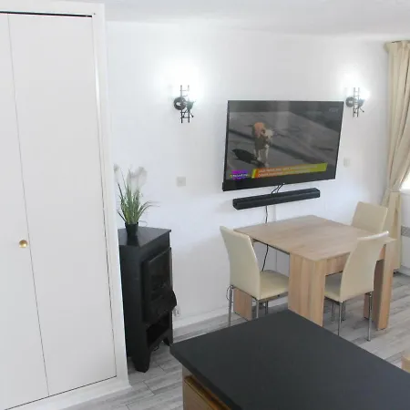 Renove Proche Des Pistes Avec Terrasse Et Tv Grand Ecran - Fr-1-165a-98 Apartament *